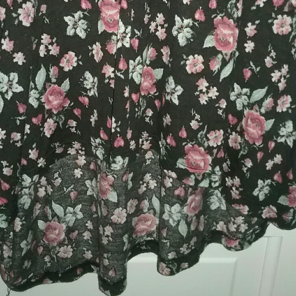 High-Low Mesh Top - Picture 3 of 4